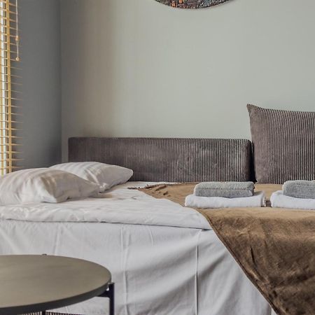 Ivis House Modern Apartment In Vilnius Old Town With Balcony VNO Extérieur photo