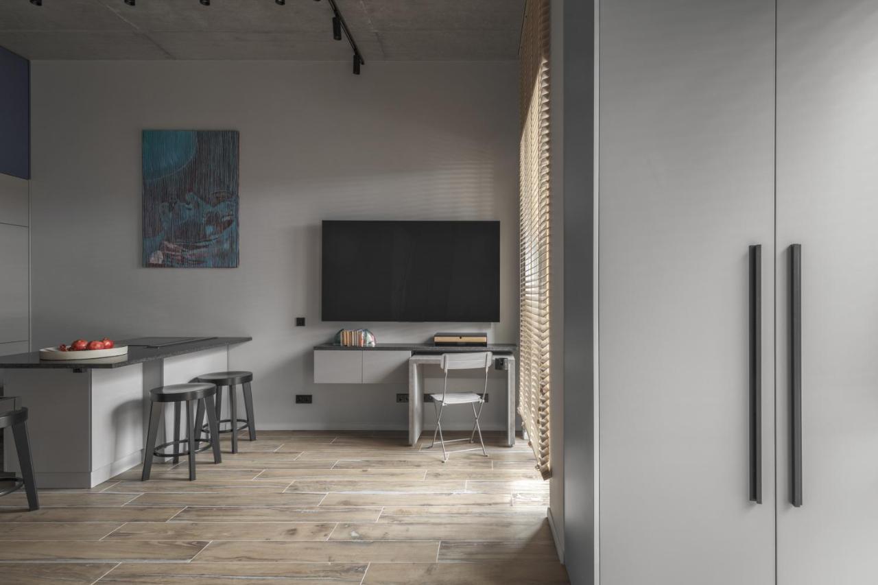 Ivis House Modern Apartment In Vilnius Old Town With Balcony VNO Extérieur photo