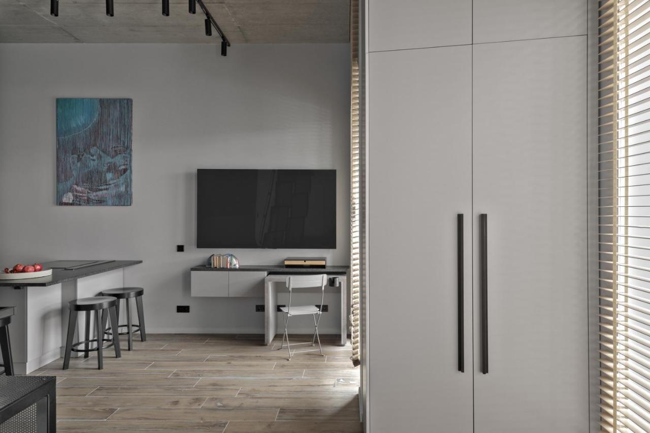 Ivis House Modern Apartment In Vilnius Old Town With Balcony VNO Extérieur photo