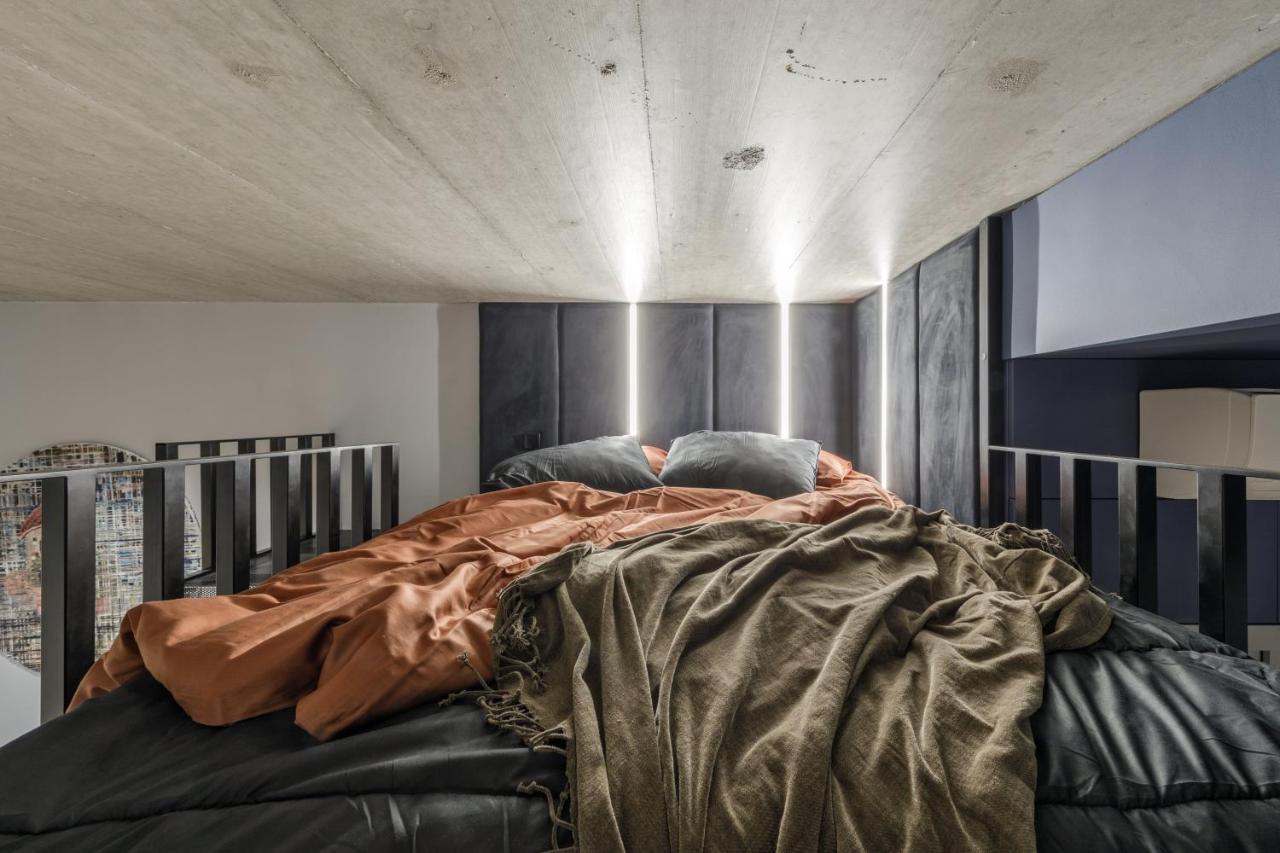 Ivis House Modern Apartment In Vilnius Old Town With Balcony VNO Extérieur photo