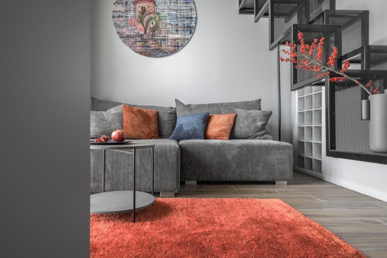 Ivis House Modern Apartment In Vilnius Old Town With Balcony VNO Extérieur photo
