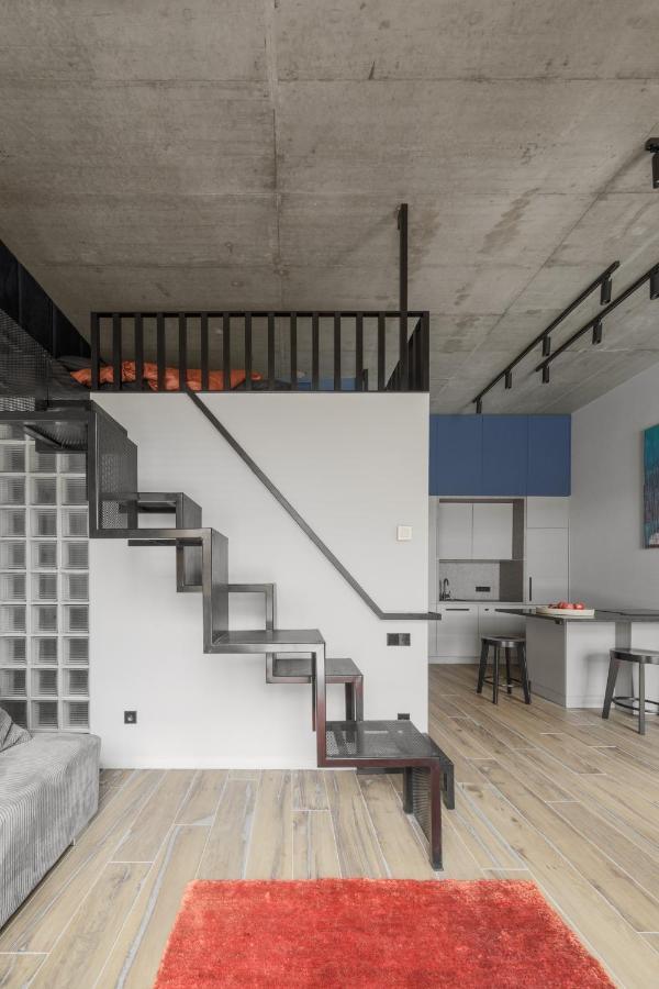 Ivis House Modern Apartment In Vilnius Old Town With Balcony VNO Extérieur photo