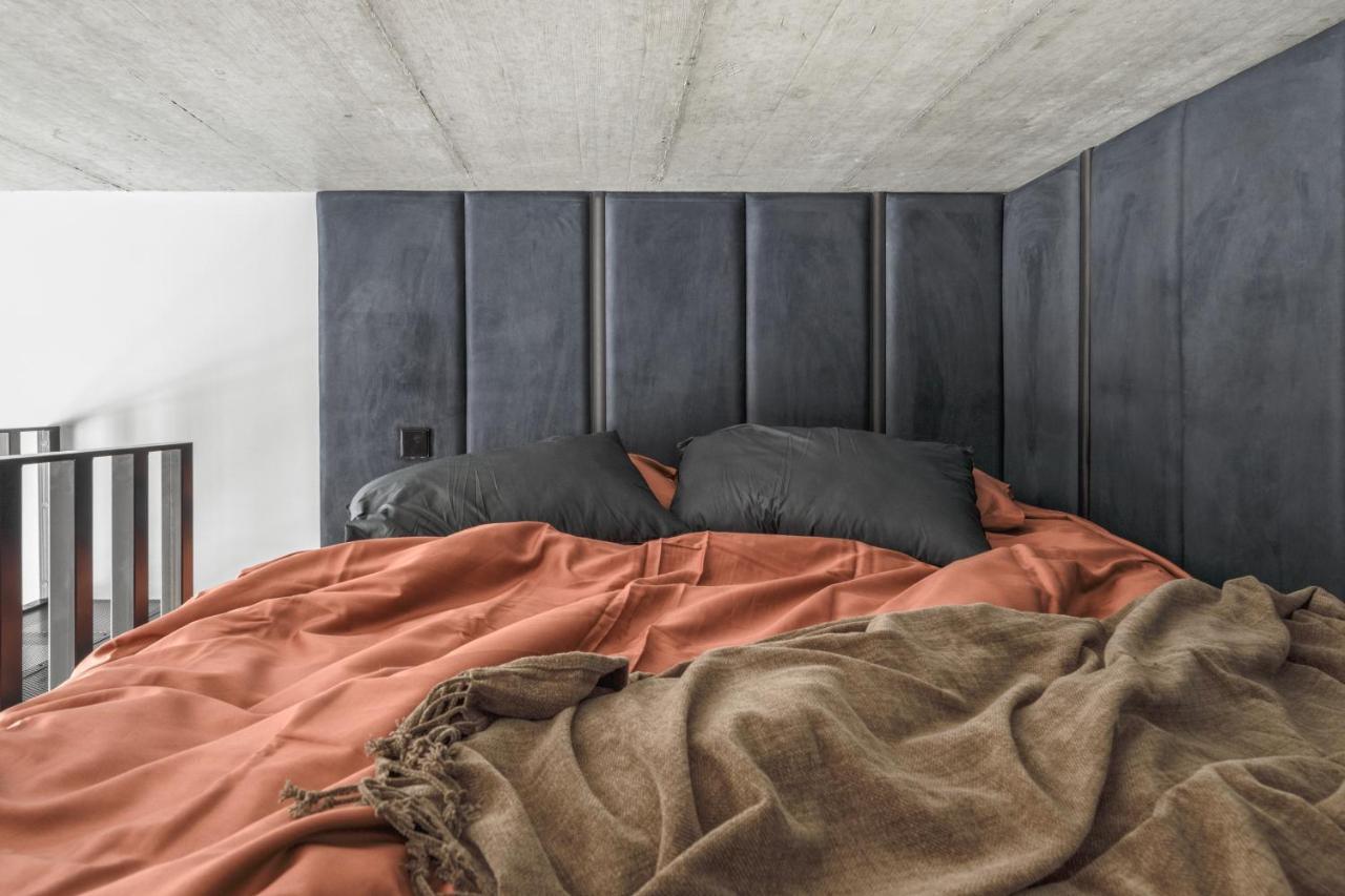 Ivis House Modern Apartment In Vilnius Old Town With Balcony VNO Extérieur photo