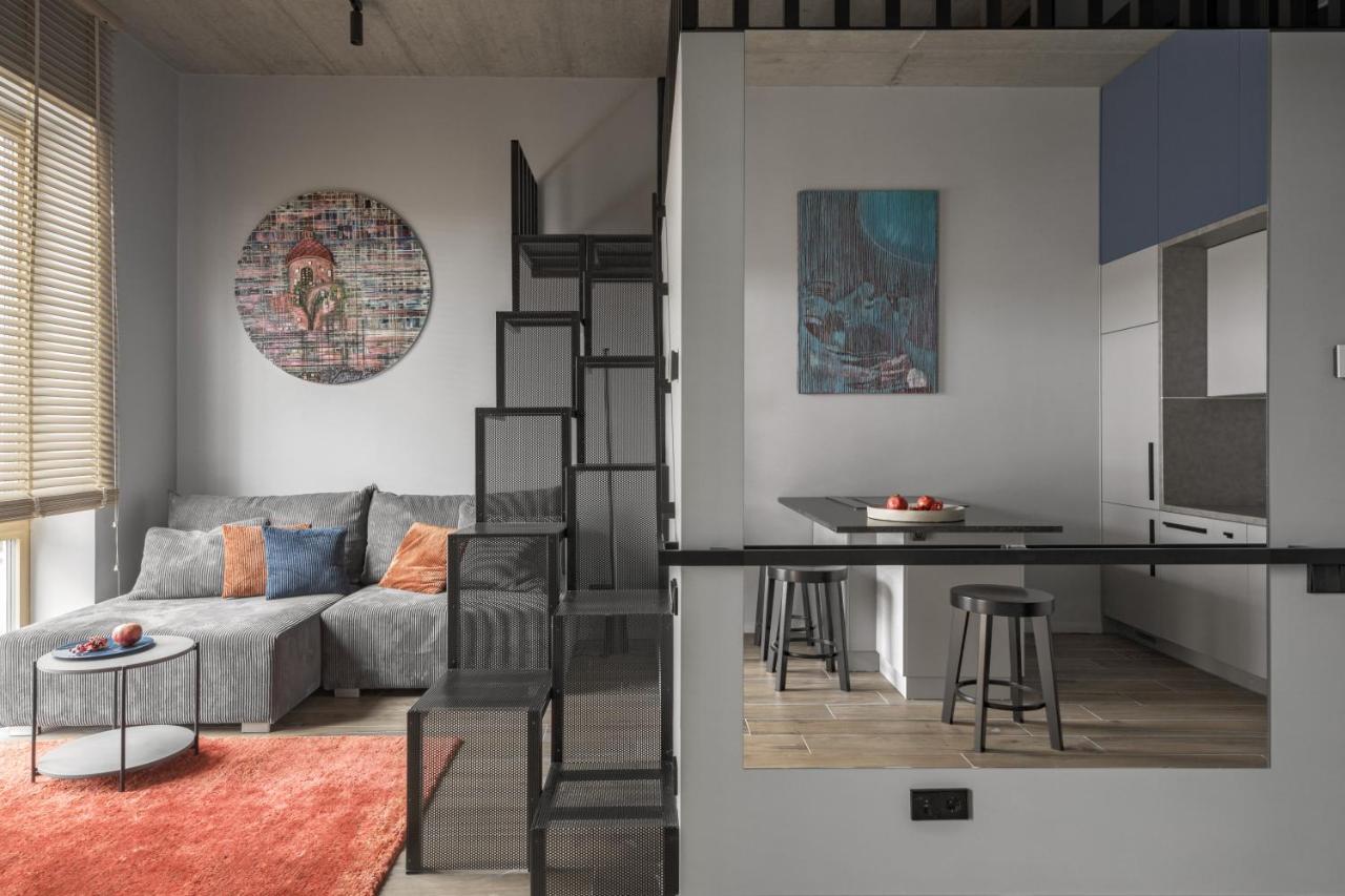 Ivis House Modern Apartment In Vilnius Old Town With Balcony VNO Extérieur photo